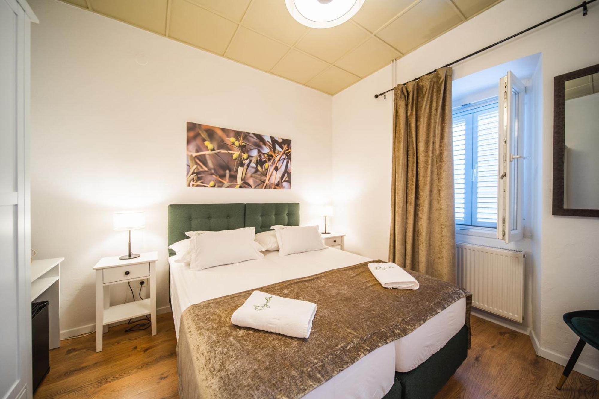 Hotel Orgula Lumbarda Exteriér fotografie